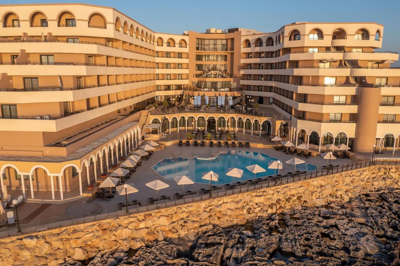 Radisson Blu Resort, Malta St. Julian'S Exterior photo