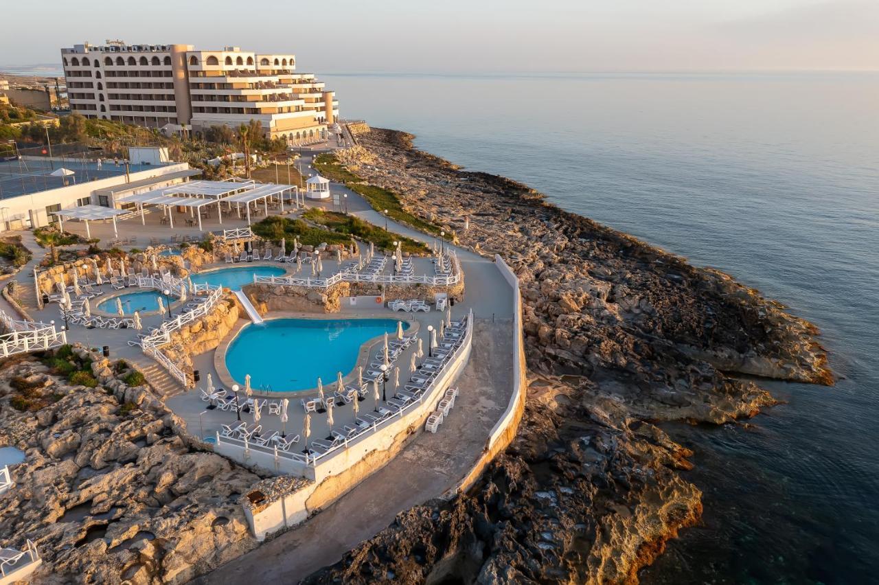 Radisson Blu Resort, Malta St. Julian'S Exterior photo