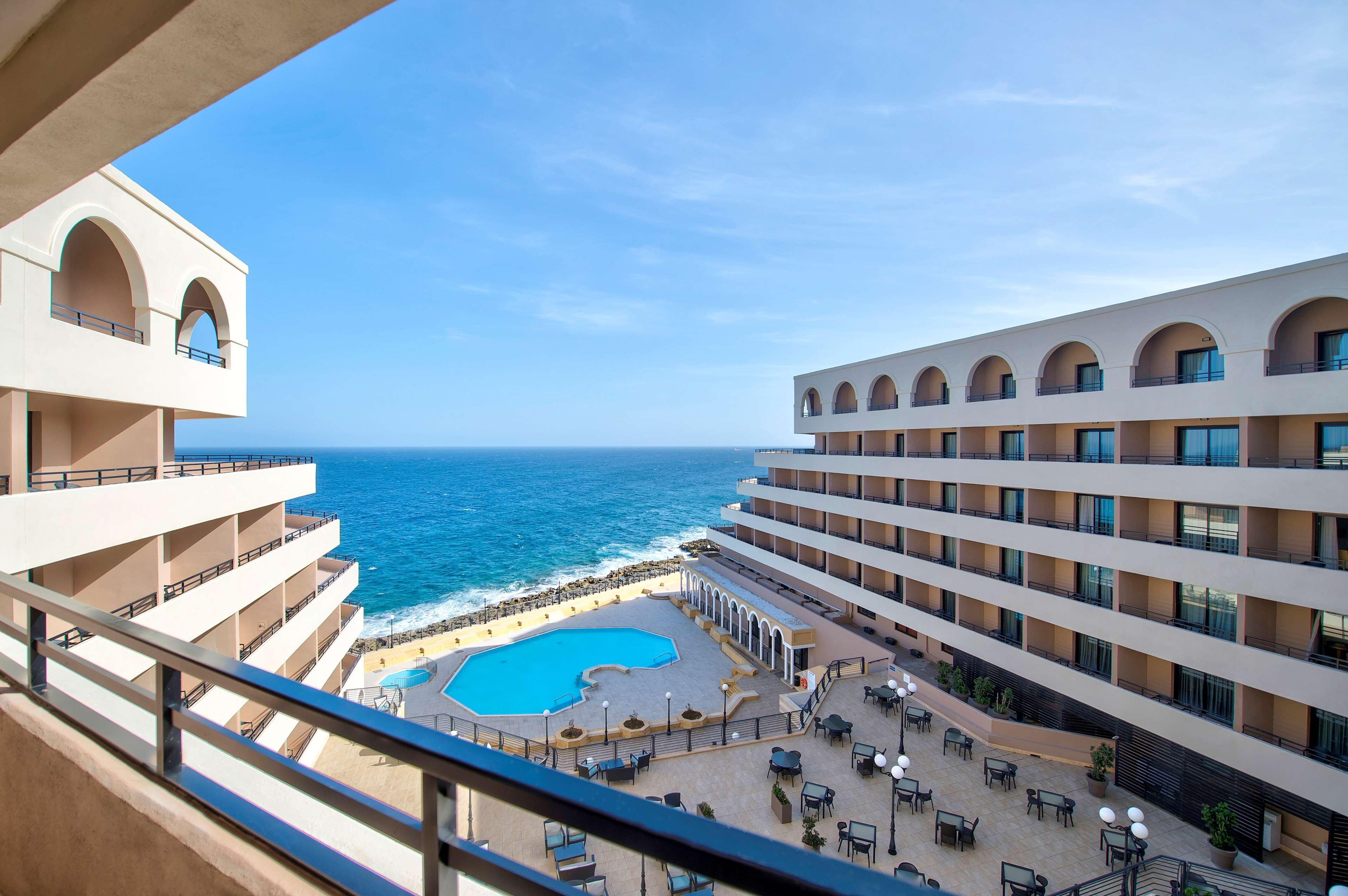 Radisson Blu Resort, Malta St. Julian'S Exterior photo